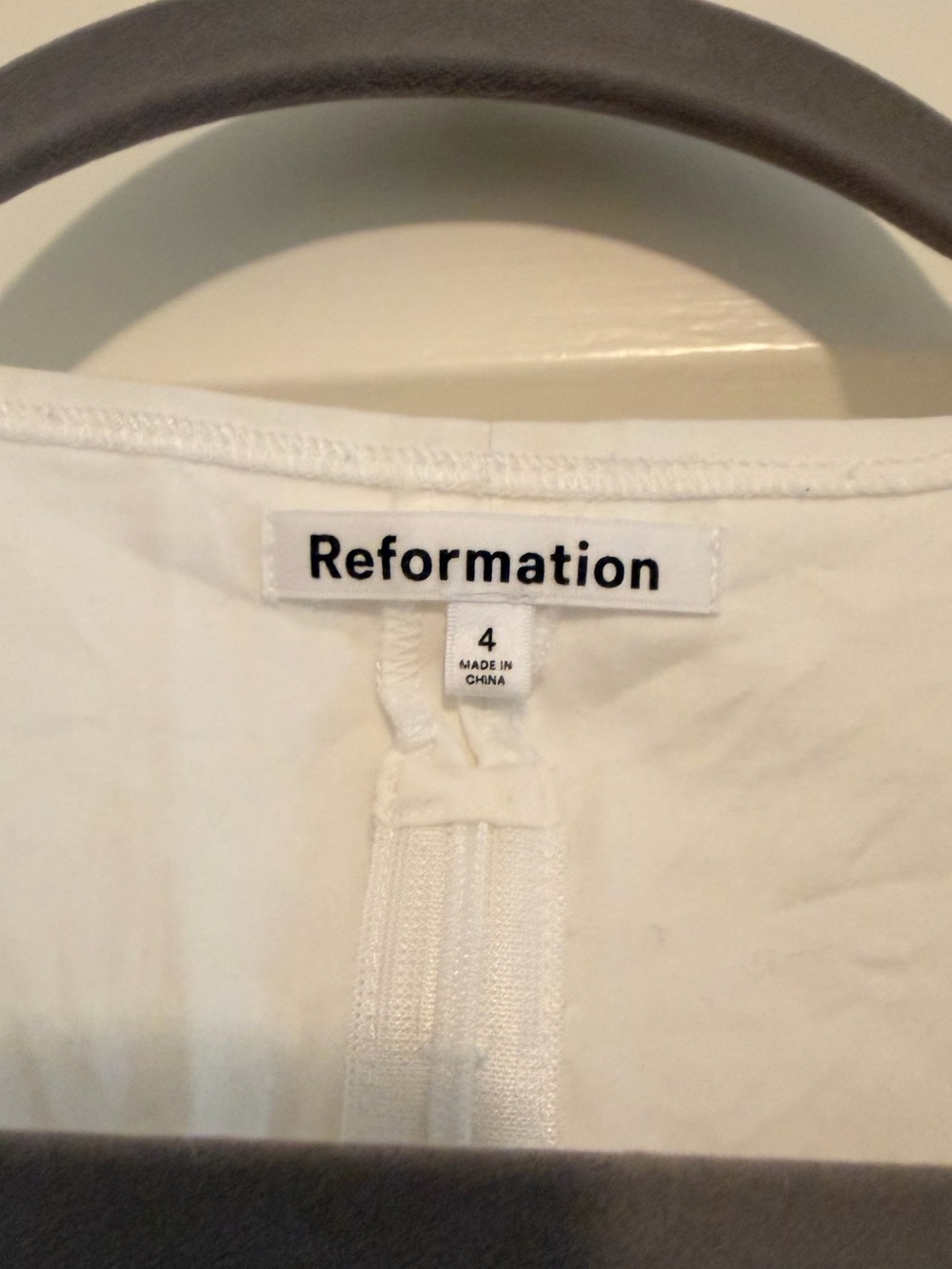Reformation💫 Feta Top Size 4 - Picture 5 of 5